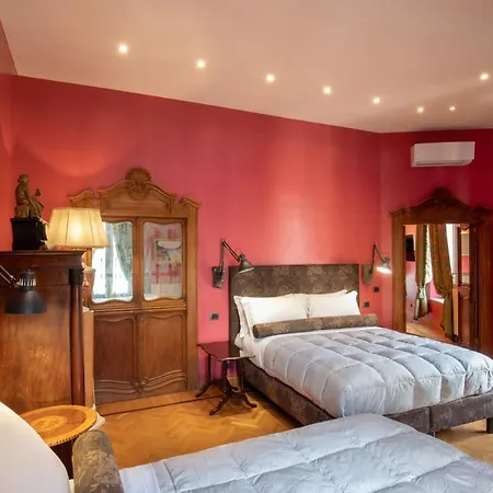 בית הארחה 94 Piazza Di Spagna 2*