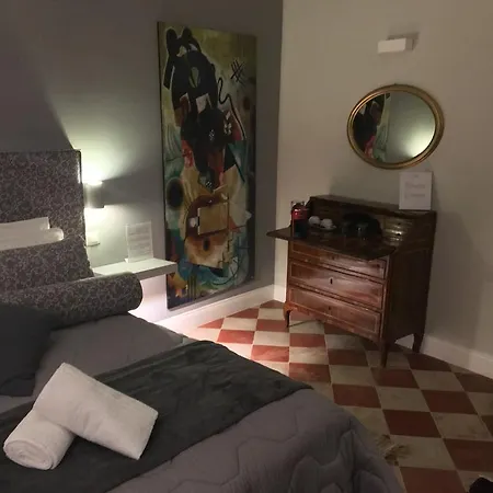 94 Piazza Di Spagna Gasthuis 2*