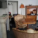94 Piazza Di Spagna Pensión 2*