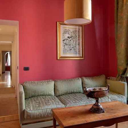94 Piazza Di Spagna Guest house 2*