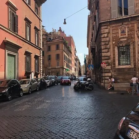 94 Piazza Di Spagna 招待所