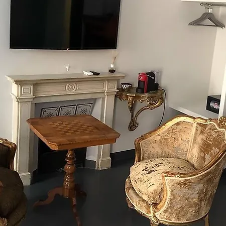 94 Piazza Di Spagna Affittacamere 2*