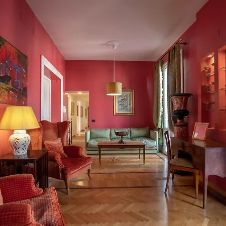 Affittacamere 94 Piazza Di Spagna